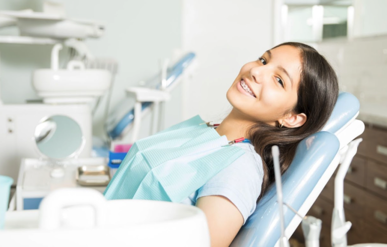 調景嶺 牙醫 洗牙與藍光美白的效果與注意事項